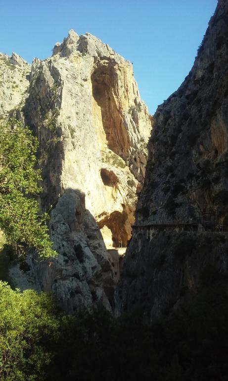 Hostal Caminito Del Rey Алора Екстериор снимка