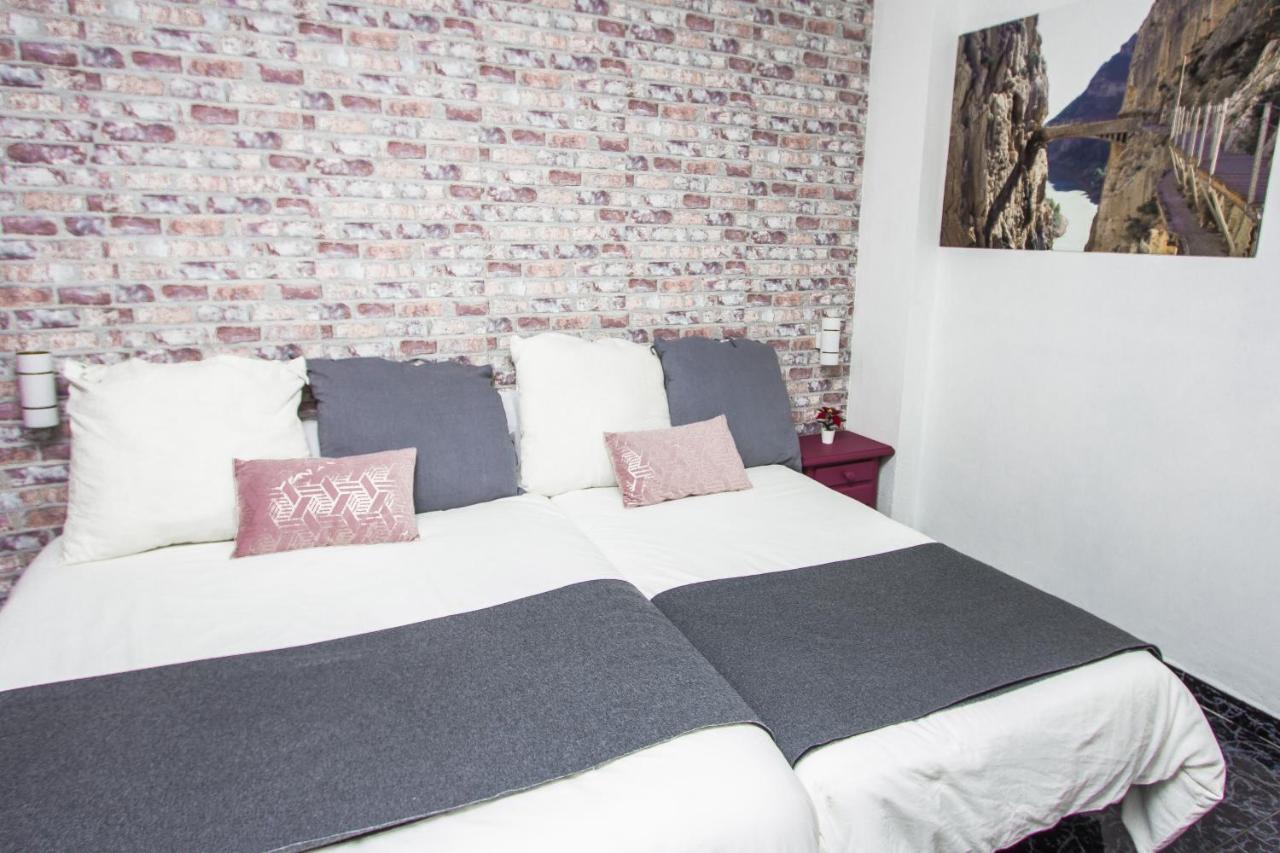 Hostal Caminito Del Rey Алора Екстериор снимка