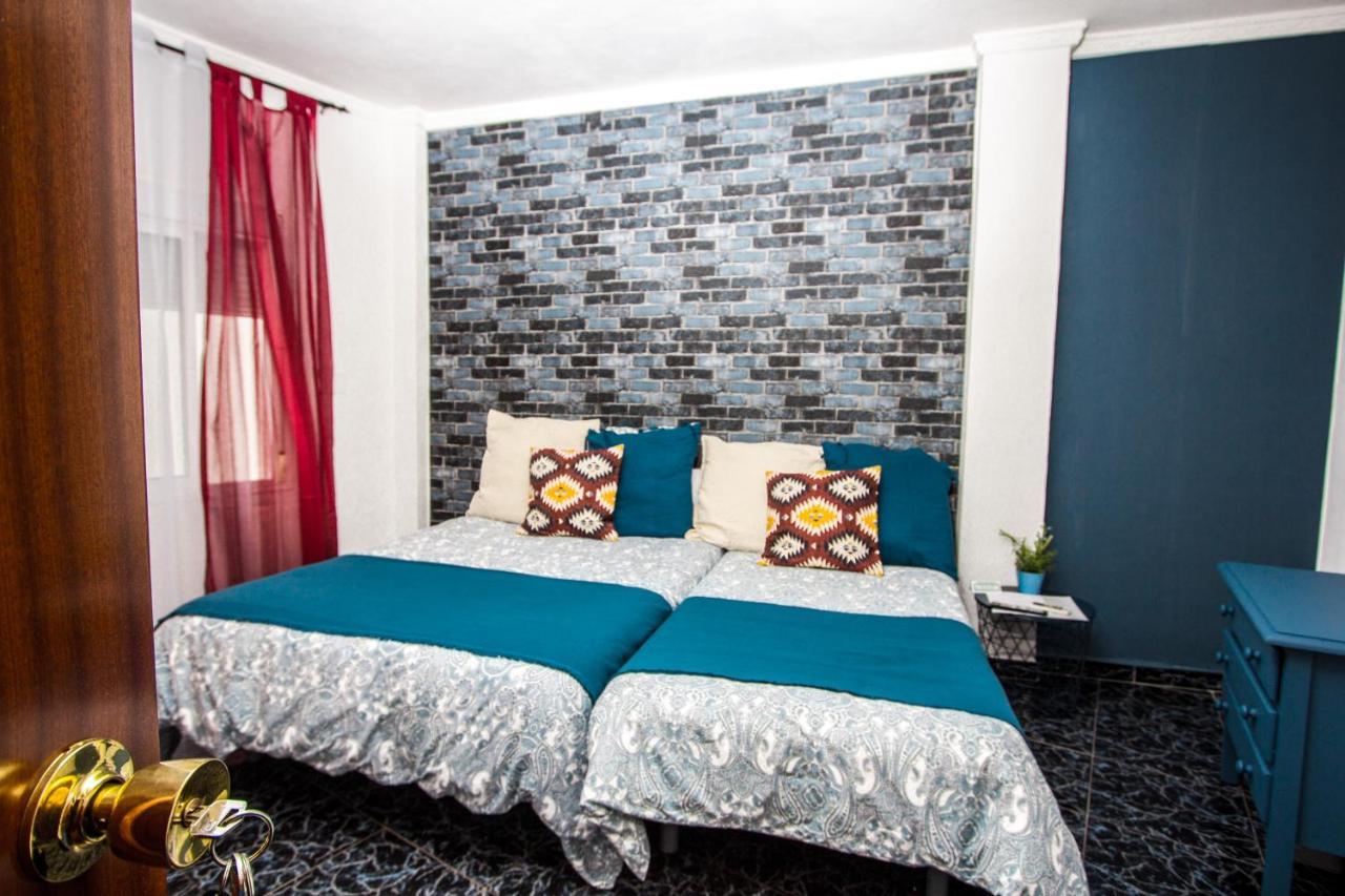 Hostal Caminito Del Rey Алора Екстериор снимка