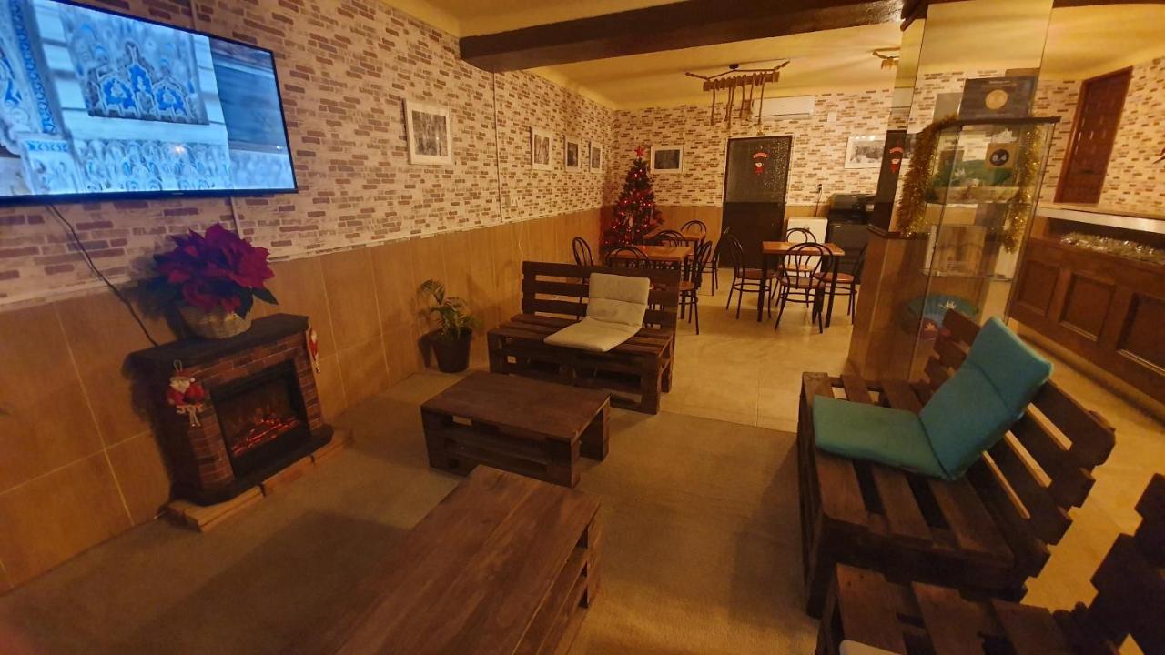 Hostal Caminito Del Rey Алора Екстериор снимка